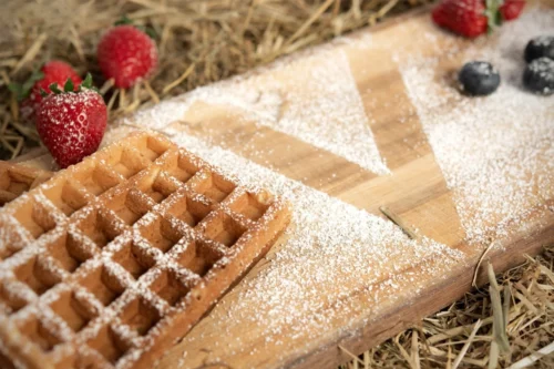 Vegane Waffeln mit Puderzucker