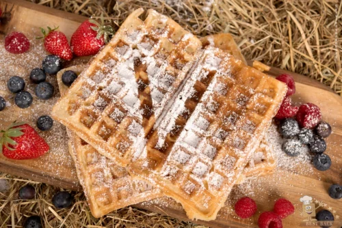 Vegane Waffeln mit Puderzucker